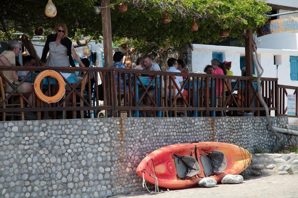 Paralia Guest House Agia Roumeli Buitenkant foto