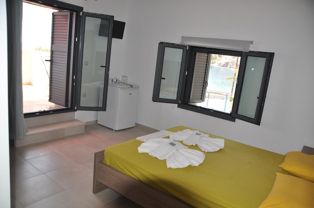 Paralia Guest House Agia Roumeli Buitenkant foto