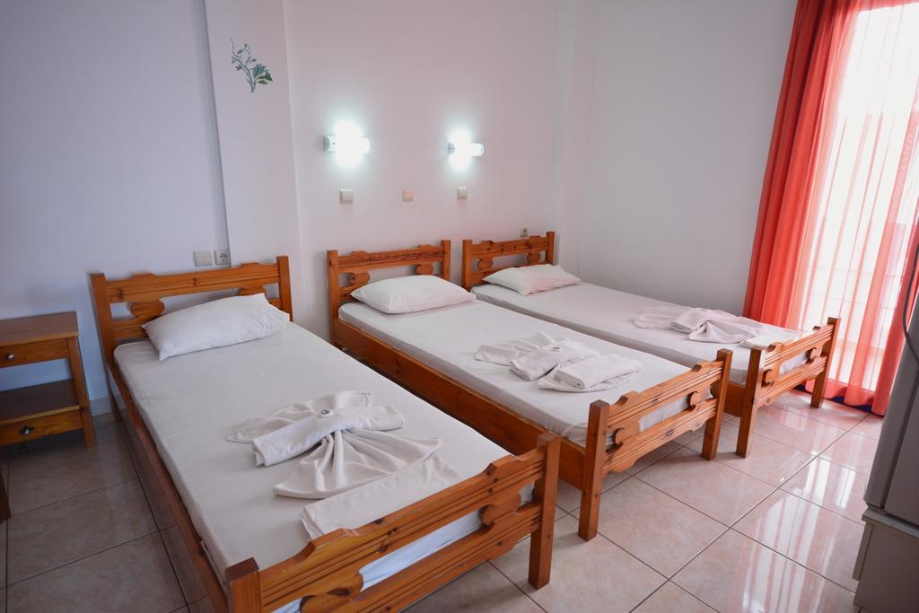 Paralia Guest House Agia Roumeli Buitenkant foto