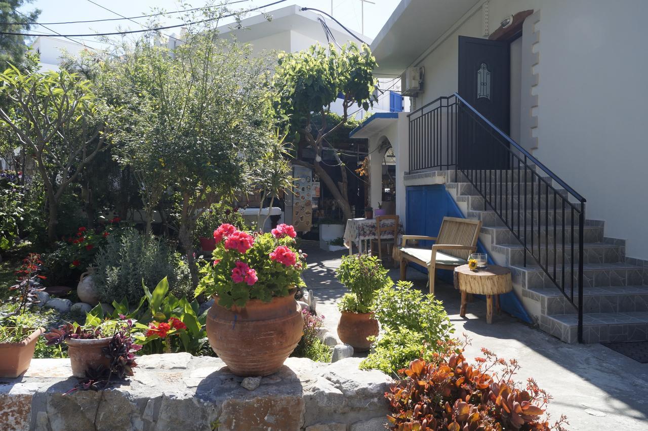 Paralia Guest House Agia Roumeli Buitenkant foto